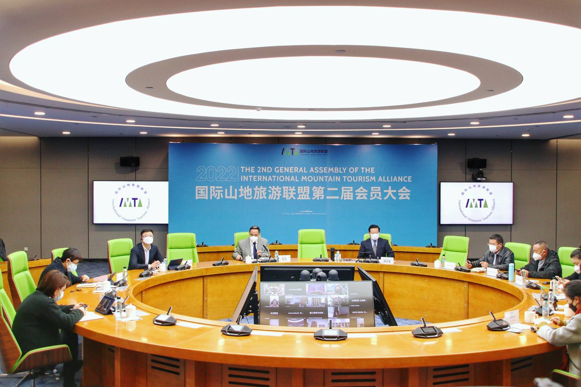 c100_790981135545211