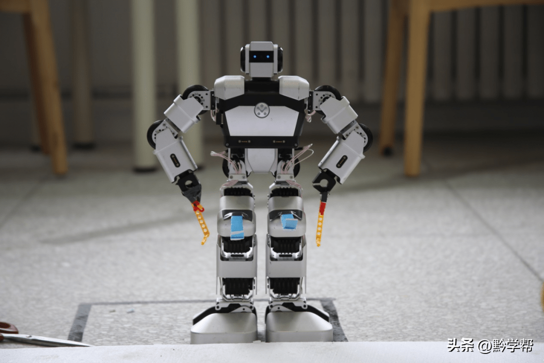 a08dcef882ce4b05b07bda06628383c2