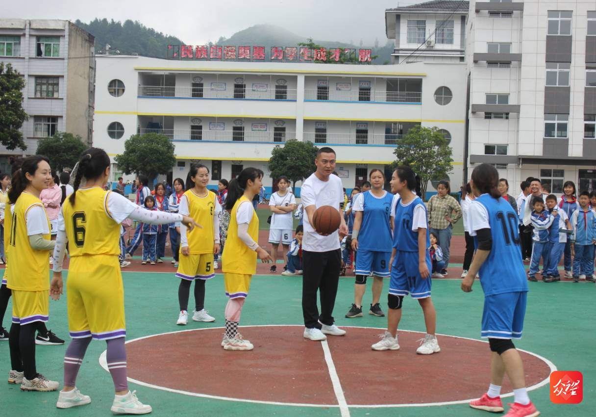 c85_844402539892162 c85_844402539892162