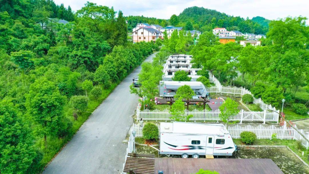 82cf86b472094210baaf1f4e80a48fb2