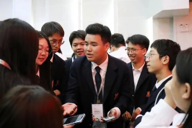 A64C45D60A1B08944DF3F51BDE577E1812F5DB53_size52_w745_h497