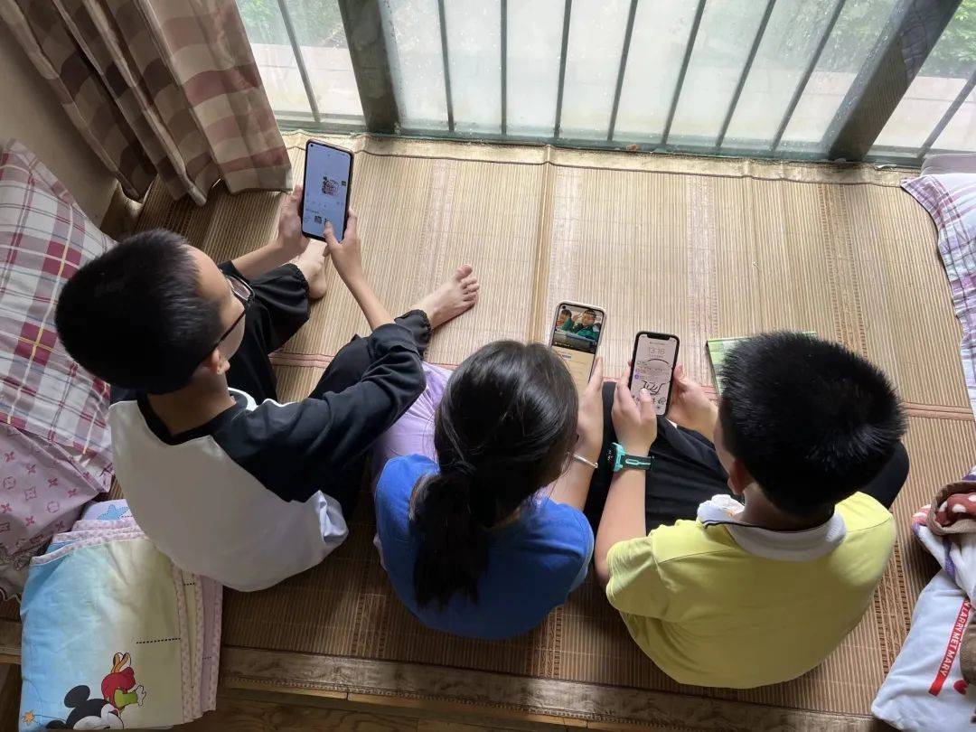 8b40c48051254b1bbeb6a51f64c21747