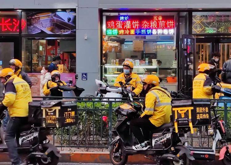 99e5de1b34744d3db82cb9d65f464856