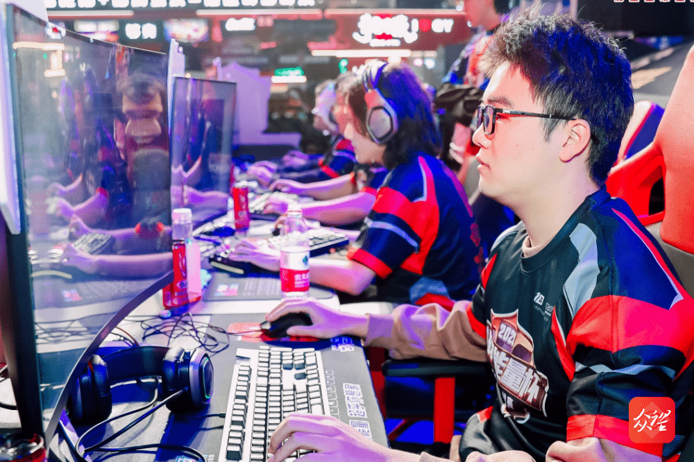 04fa428cd0b44db3a553d2f9dcf2cffe