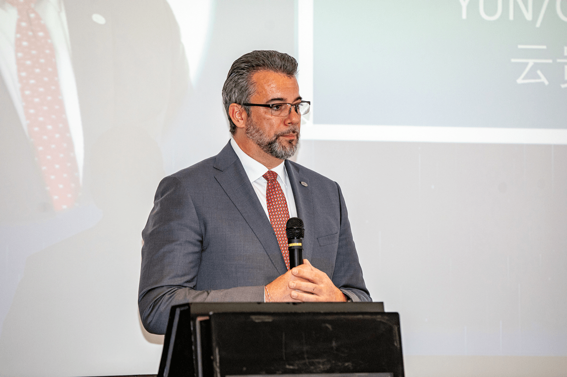 0a223e5ff23a48a9939575184fd3edec