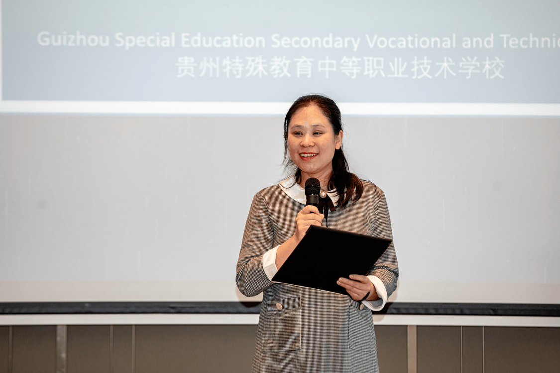 1f605bb2c1ac489b8244c76a57812215