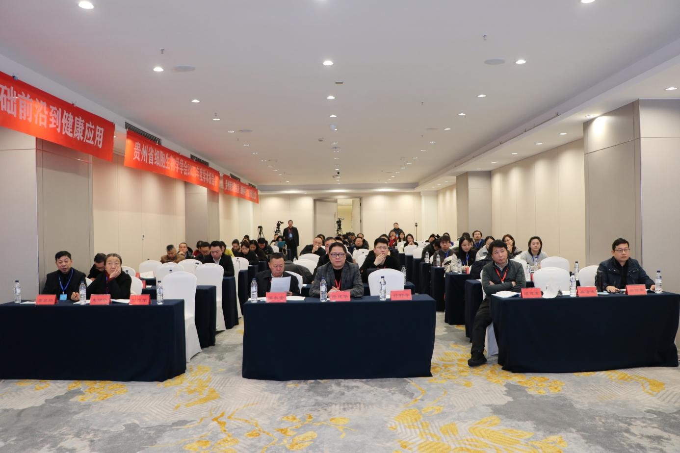 b55f4ba94b1b454dbcf2a02f15eedbe8