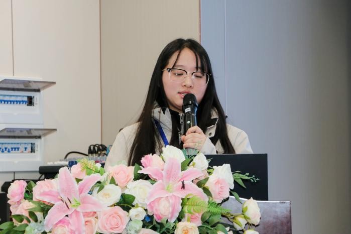 eaa5ec27956c450bbc5f3bd2c5894bed