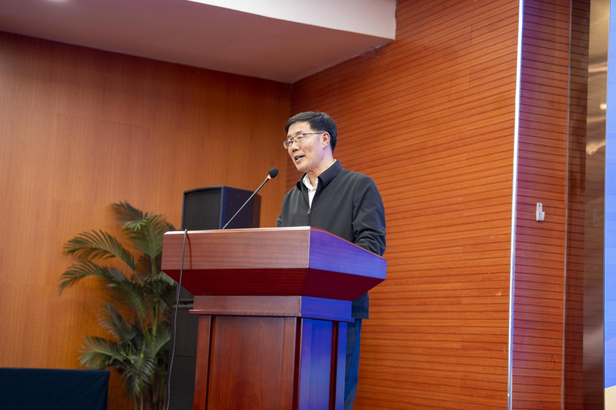 4ad88d4ae0944984bafa3ada6165e6e4